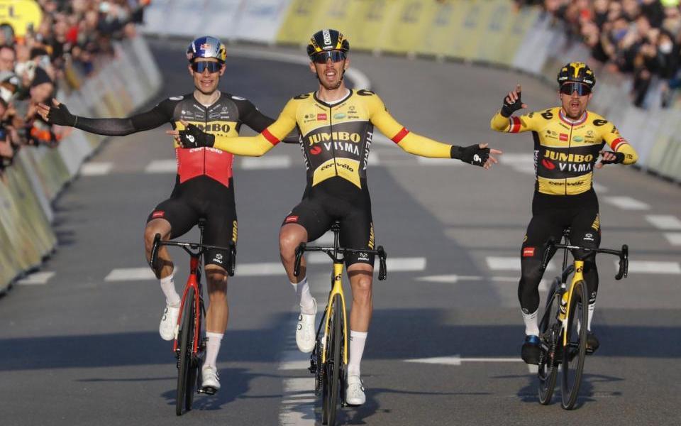 雷火电竞简介-尼斯球队在比赛中展现出团队合作精神，赢得心仪比赛的简单介绍