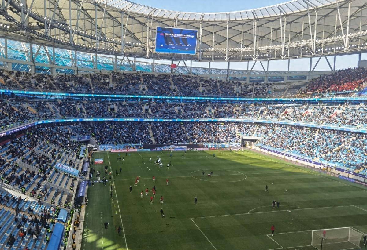 热血足球场,擂台比赛火爆场面观众尖叫的简单介绍 热血足球场,擂台比赛火爆场面观众尖叫的简单介绍