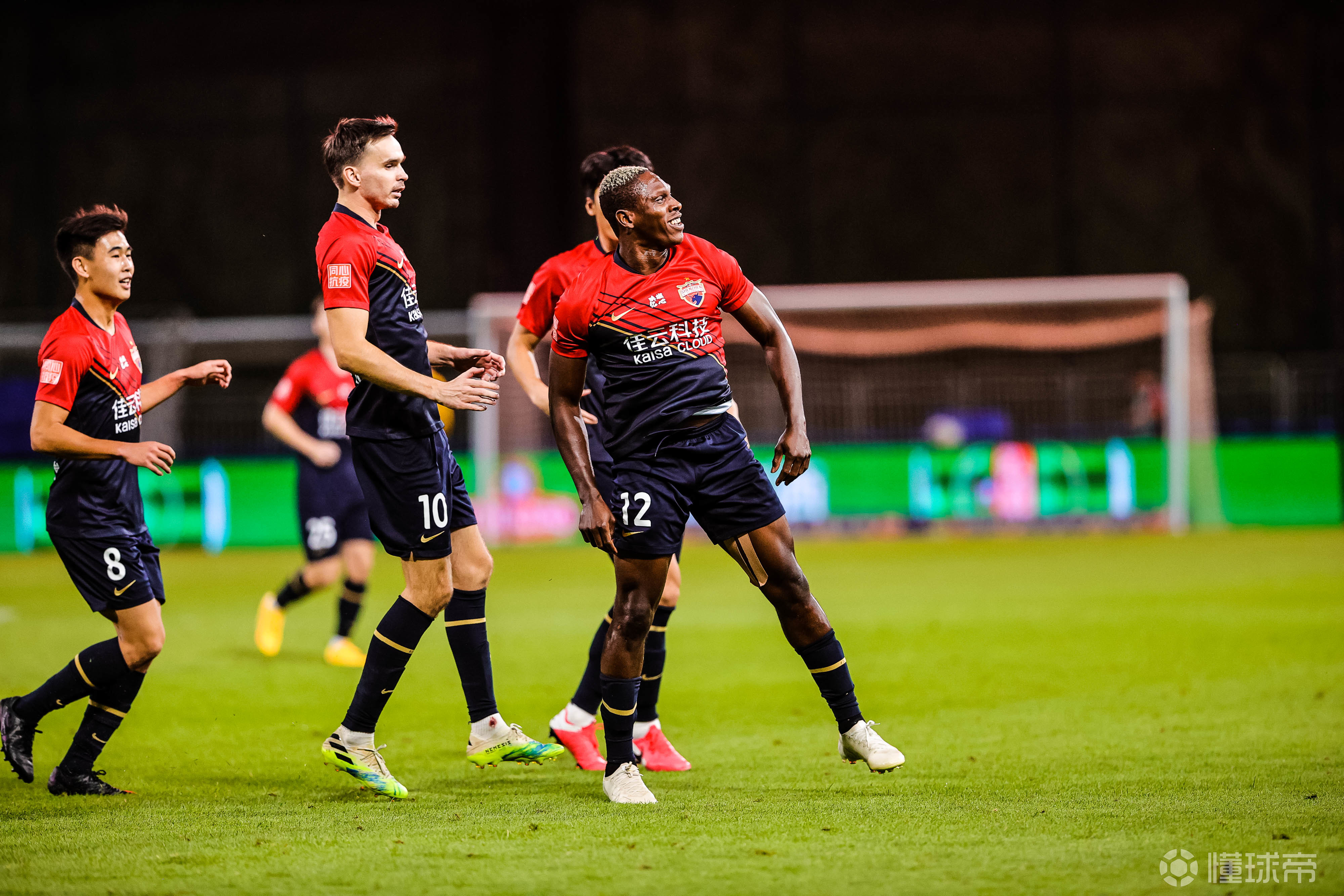 沙尔克连续两场胜利，状态回勇