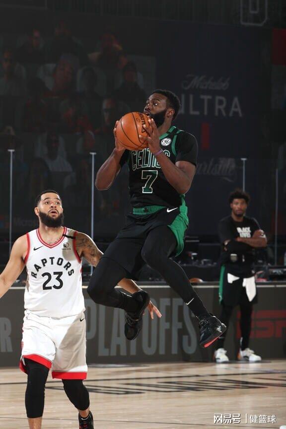 汉堡卫冕冠军聚焦团结一致，稳定强盛的简单介绍