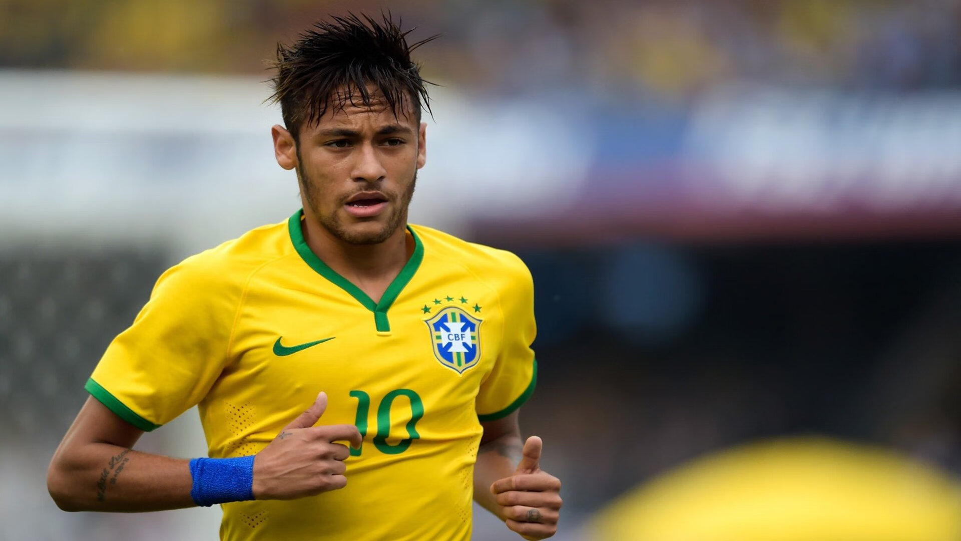 雷火电竞简介-拿破仑的滑铁卢与巴黎的反击，当孔德在温布利接过权杖