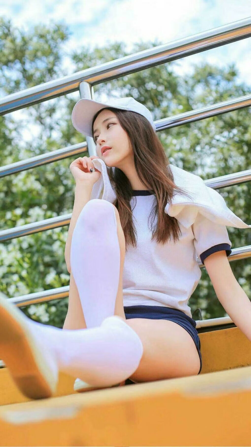 双城记,从拉巴斯高原到梅阿查球场,绝境突围的共同心跳